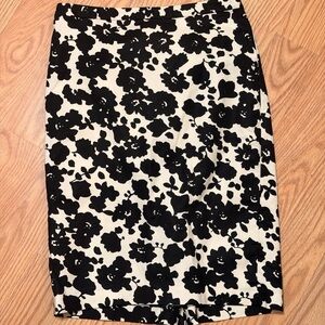 Loft Floral Black and White Women's Skirt